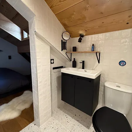 Alpine Haven , 1 Bedroom ,very Central, 300 M From Apartamento *
