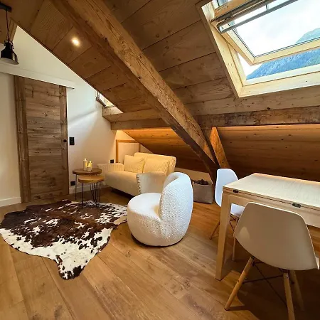 Alpine Haven , 1 Bedroom ,very Central, 300 M From Apartamento *